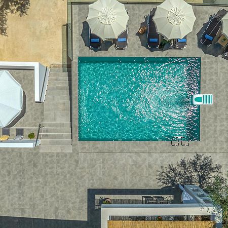 Villa Astoria Keri Luaran gambar