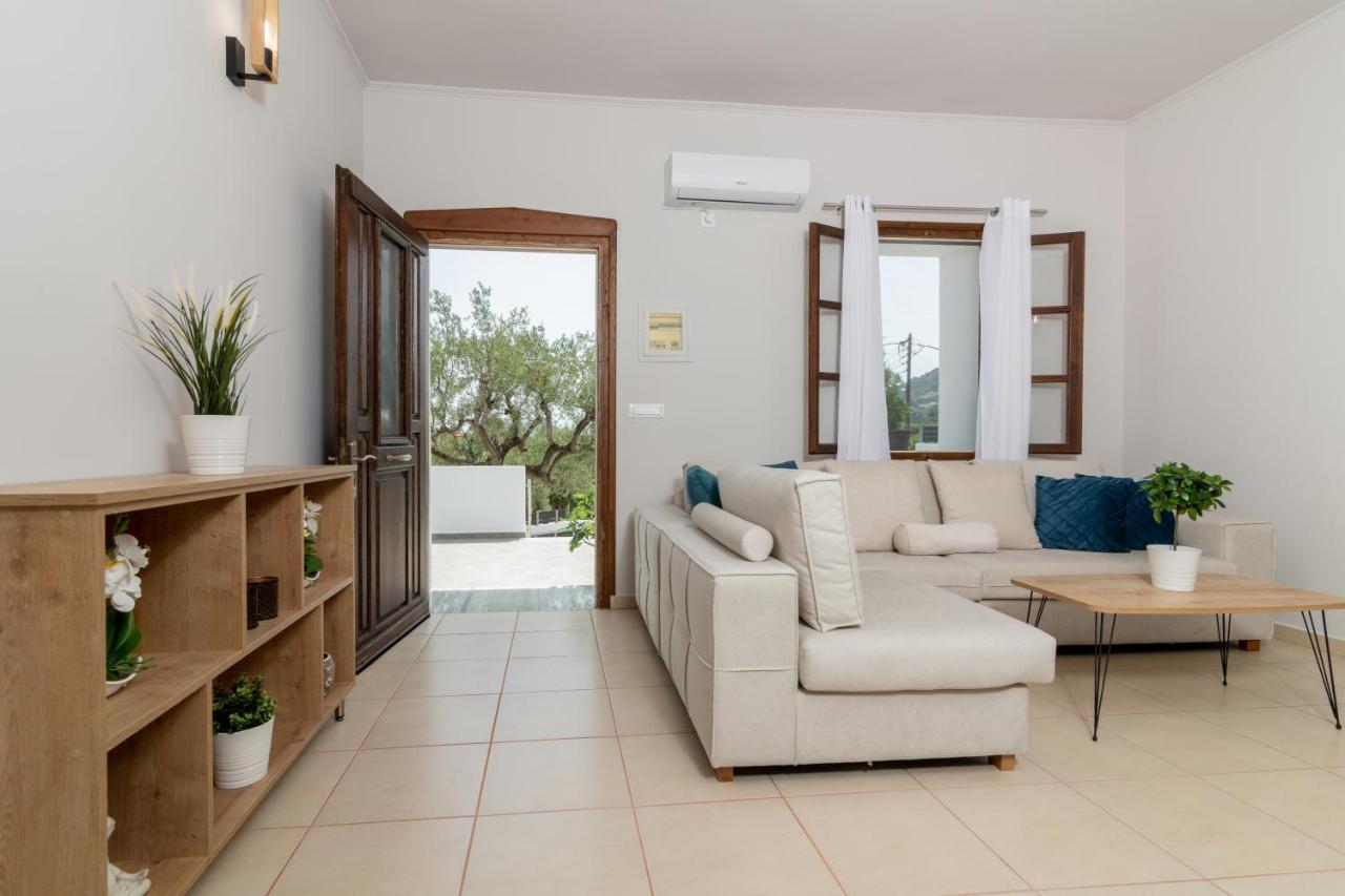 Villa Astoria Keri Luaran gambar