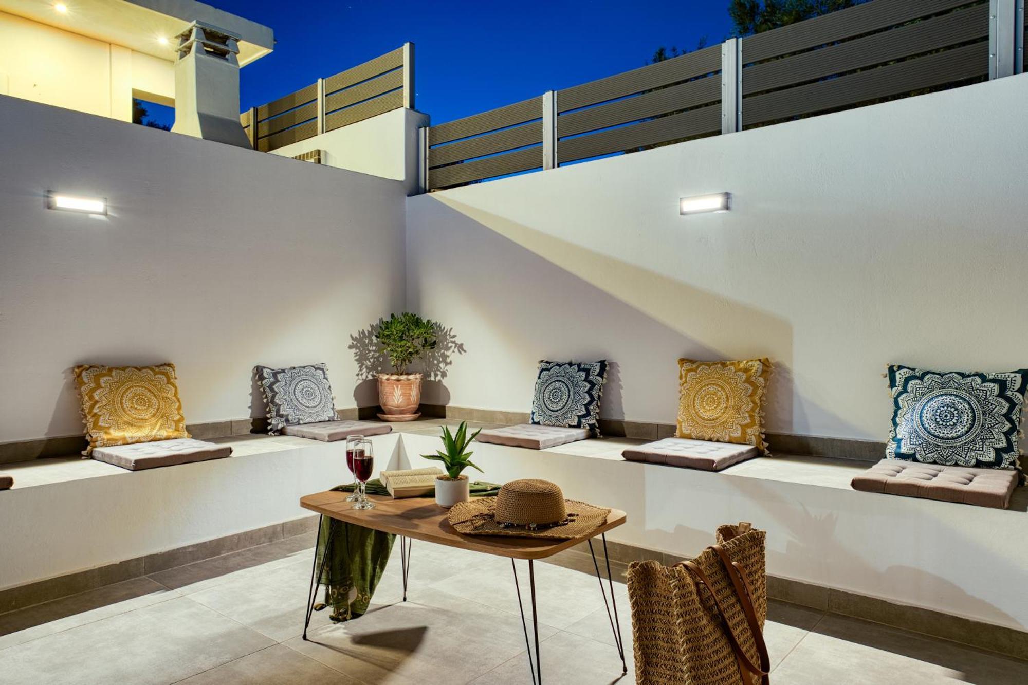 Villa Astoria Keri Luaran gambar