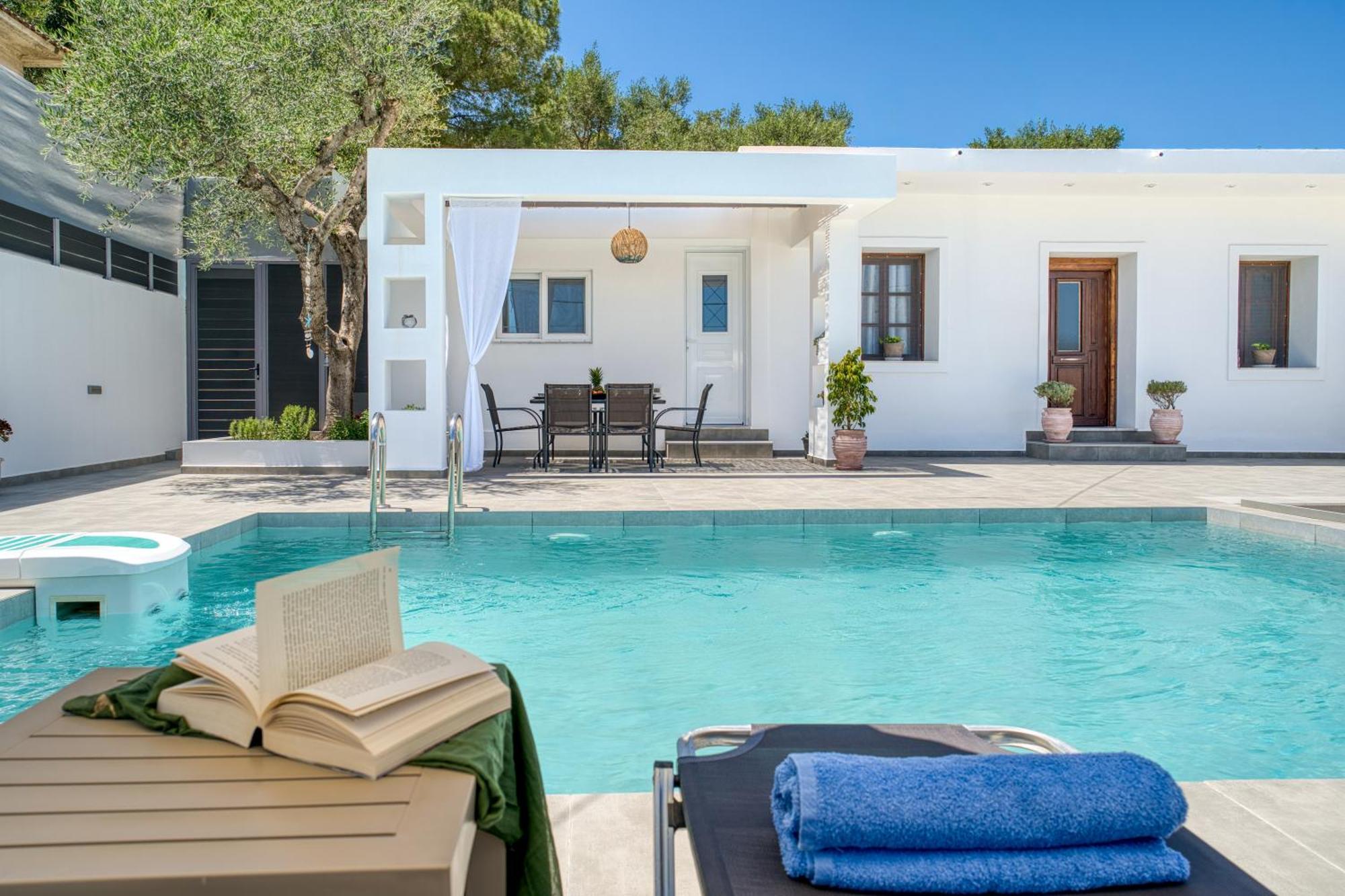 Villa Astoria Keri Luaran gambar