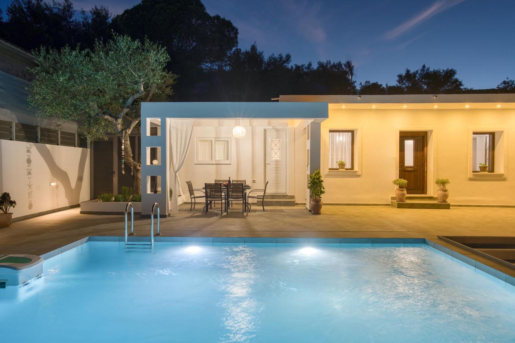 Villa Astoria Keri Luaran gambar